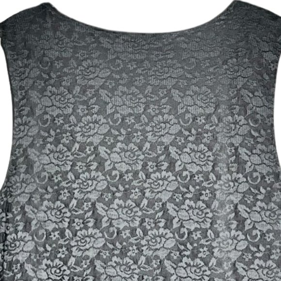 Harlow & Rose Black Lace Sleeveless Sheath with Embroidered Roses - XL - Picture 6 of 11